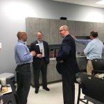 打开家里来客人