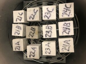 碳化Braun Intertec凝固技术硬化混凝土立方体manbet体育滚球