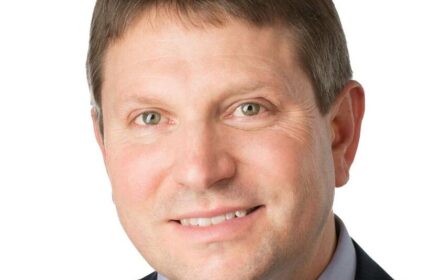 Scott Poellinger manbet体育滚球Braun Intertec CFO