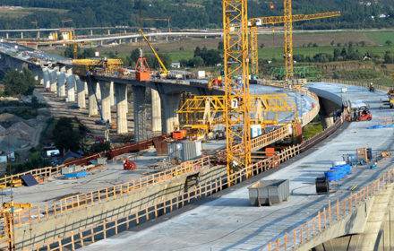 从规划到现实:交付和建设交通项目